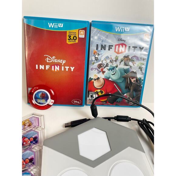 Disney Infinity 3.0 Game For Wii U + Game Pad LOT with Game Pieces - Picture 4 of 9